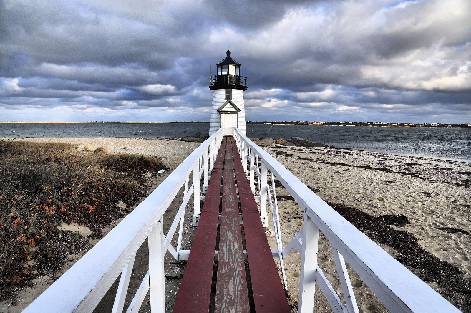 A Guide to Exploring the Historic Lighthouses of Nantucket